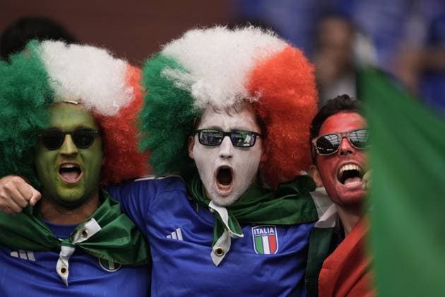 Italian supporters before the Euro 2024 soccer match between Spain and Italy at the Veltins Arena Stadion, Gelsenkirchen, Germany - Thursday 20, June 2024. - Soccer.  Copyright: xFabioxFerrari LaPressex