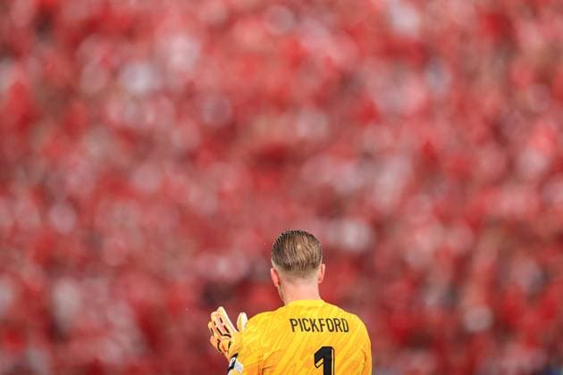 Fußball UEFA EURO 2024 Gruppe C Dänemark gegen England 20. Juni 2024 UEFA EURO 2024 Gruppe C Dänemark gegen England England Torwart Jordan Pickford Foto Simon Stacpoole Abseits Frankfurt Deutschland  Copyright: xSimonxStacpoolexOffside