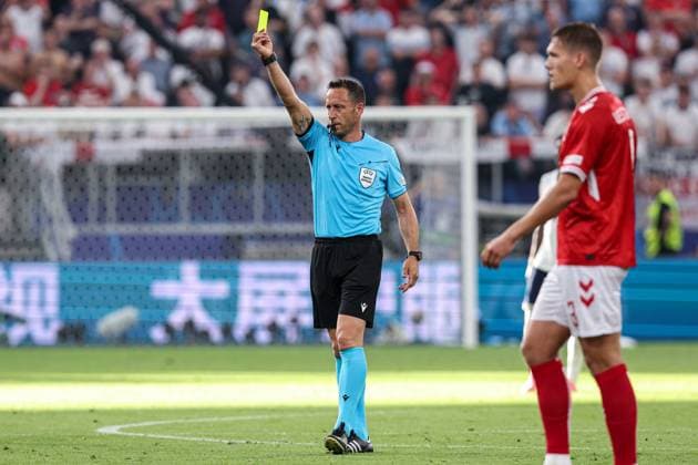 2024-06-20 Denmark v England - Group C - UEFA EURO, EM, Europameisterschaft,Fussball 2024 FRANKFURT, GERMANY - JUNE 20: referee Artur Soares Dias shows a yellow card during the Group C - UEFA EURO 2024 match between Denmark and England at Deutsche Bank Park on June 20, 2024 in Frankfurt, Germany. (Photo by Peter Lous BSR Agency) Frankfurt Germany Content not available for redistribution in The Netherlands directly or indirectly through any third parties. Copyright: xBSRxAgencyx
