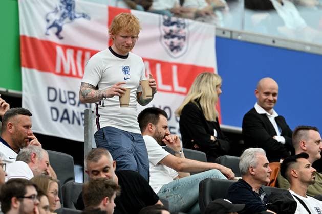 20 06 2024, xscotx, European Football Championship 2024, Denmark England, emspor, v l Singer and world star Ed Sheeran Singer Songwriter Frankfurt am Main