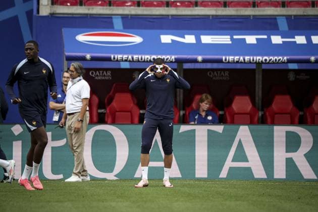 séance d entraînement MD-1 au stade de Leipzig, le 20 juin 2024, à la veille de leur match de football du groupe D de l UEFA EURO, EM, Europameisterschaft,Fussball 2024 contre les Pays-Bas. FOOTBALL : - UEFA Euro 2024 entraînement de l équipe de France. séance d entraînement MD-1 au stade de Leipzig, - 20 06 2024 ElyxandroCegarra Panoramic 