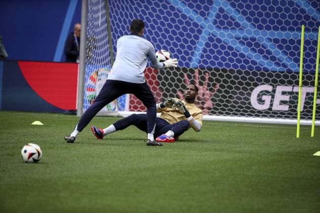 séance d entraînement MD-1 au stade de Leipzig, le 20 juin 2024, à la veille de leur match de football du groupe D de l UEFA EURO, EM, Europameisterschaft,Fussball 2024 contre les Pays-Bas. FOOTBALL : - UEFA Euro 2024 entraînement de l équipe de France. séance d entraînement MD-1 au stade de Leipzig, - 20 06 2024 ElyxandroCegarra Panoramic 