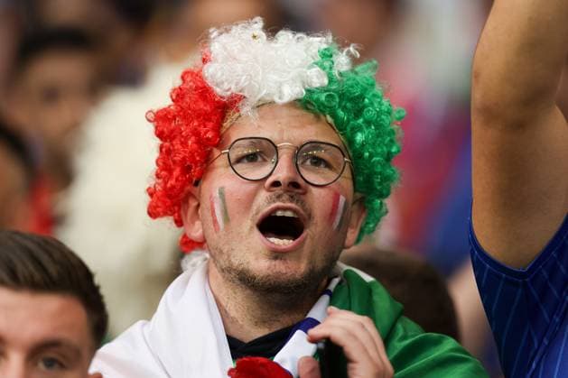 Italy fans enjoy the pre-match atmosphere Spain v Italy, UEFA European Championship, EM, Europameisterschaft 2024, Group B, Football, Arena AufSchalke, Gelsenkirchen, Germany, 20 Jun 2024 EDITORIAL USE ONLY No use with unauthorised audio, video, data, fixture lists, club league logos or live services. Online in-match use limited to 120 images, no video emulation. No use in betting, games or single club league player publications. Copyright: xPaulxCurrie Shutterstockx 14543734r