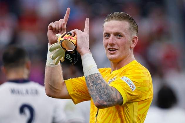 Denmark v England: Group C - UEFA EURO, EM, Europameisterschaft,Fussball 2024 Jordan Pickford, Goalkeeper of England signals after the UEFA EURO 2024 group stage match between Denmark and England at Frankfurt Arena on June 20, 2024 in Frankfurt am Main, Germany. Frankfurt am Main Frankfurt Arena Germany Germany Copyright: xRichardxSellers Sportsphoto APLx 14041770