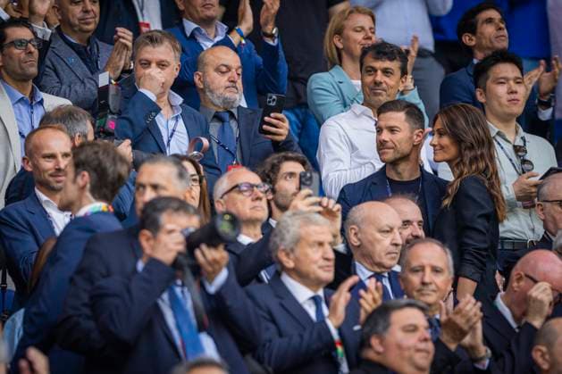 Gelsenkirchen, Germany 20th Jun 2024 Trainer Xabi Alonso Leverkusen with his wife Nagore Aranburu Spain Italy Spain Italy 20 06 2024