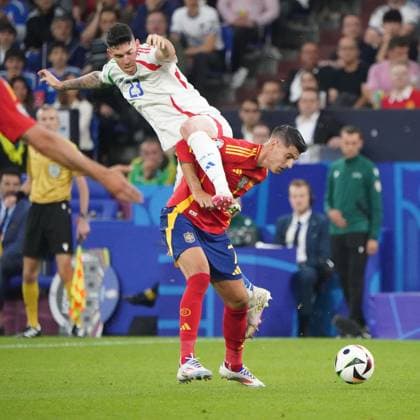 EURO 2024, football, UEFA Euro 2024, EM 2024, group stage, GroupB, Spain Italy ArenaAufSchalke, Gelsenkirchen, alessandro baston italy,a Ivaro morata spaniet