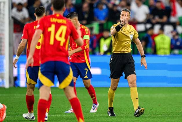 GELSENKIRCHEN, GERMANY - 20 JUNE, 2024: The football match of EURO 2024 Spain vs. Italy at Veltins Arena  Copyright: xVITALIIxKLIUIEVx