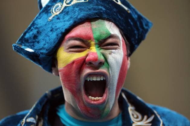 UEFA EURO, EM, Europameisterschaft,Fussball 2024: Spain vs Italy at Veltins Arena stadium in Gelsenkirchen. Gelsenkirchen, Germany 20.06.2024: The colors of the Spanish and Italian fans in the stands before the UEFA EURO 2024 group stage B football match between Spain vs Italy at Veltins Arena stadium in Gelsenkirchen. Gelsenkirchen Germany Germany  Copyright: xIPAxSport ABACAx