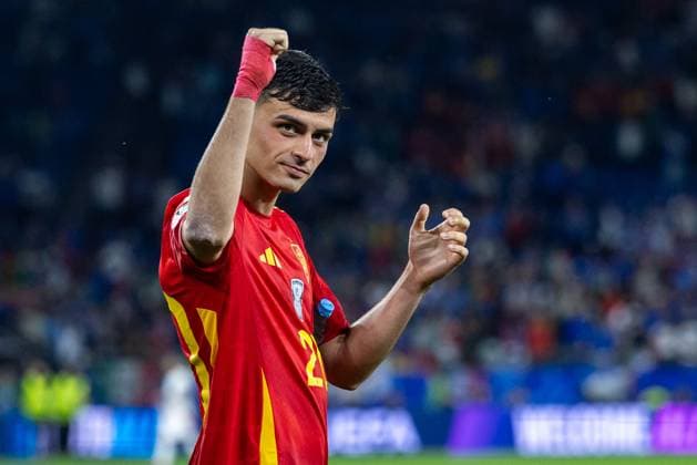 Sport Bilder des Tages Spain v Italy - UEFA EURO, EM, Europameisterschaft,Fussball 2024 Pedri is playing during the UEFA Euro 2024 Group B match between Spain v Italy, at the Arena AufSchalke Gelsenkirchen in Gelsenkirchen, Germany, on June 20, 2024. Gelsenkirchen Germany  Copyright: xAndrzejxIwanczukx originalFilename:iwanczuk-spainvit240620_npR2L.jpg