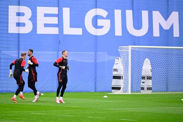 Belgium Media Activities - UEFA EURO, EM, Europameisterschaft,Fussball 2024 21 06 2024 FREIBERG AM NECKA, GERMANY - JUNE 21 : Kaminski Thomas goalkeeper of Belgium, Casteels Koen goalkeeper of Belgium and Sels Matz goalkeeper of Belgium during a training session of the Belgian Red Devils at the UEFA EURO 2024 European Football Championship tournament on June 21, 2024 in Freiberg am Necka, Germany, 21 06 2024 Freiberg am Necka Germany  Copyright: xPeterxDexVoechtx