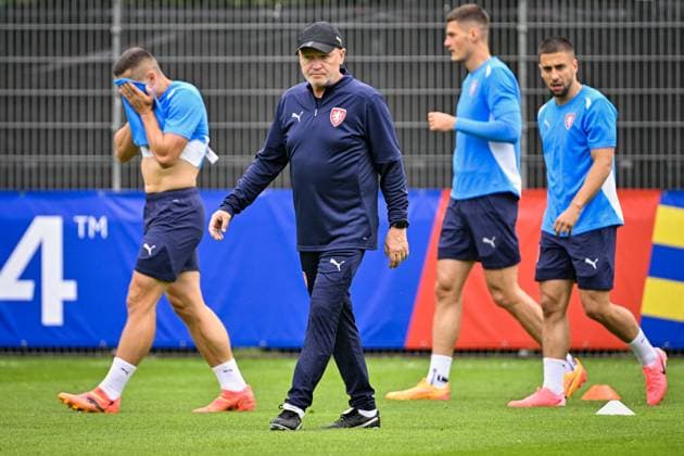 Czech national football team training before the Group F match against Georgia within the European Football Championships in Norderstedt, Germany, June 21, 2024. Second from left coach Ivan Hasek. (CTKxPhoto VitxSimanek) CTKPhotoP2024062103427  CTKPhotoP2024062103427