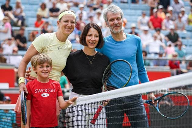 Victoria AZARENKA with son and spectators, ecotrans Ladies Open 2024, Berlin, LTTC Rot Weiß , 21 06 2024, Copyright: xClaudioxGärtnerx