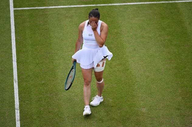 Elisabetta Cocciaretto of Italy is dejected during the quarter final Rothesay Classic Birmingham, Day 5, Tennis, Edgbaston Priory Club, Birmingham, UK - 21 June 2024  Copyright: xAnnaxGowthorpe Shutterstockx 14543328ab