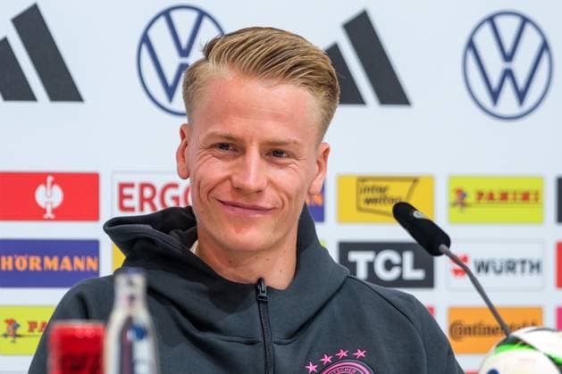 Chris Fuehrich Germany 11 smiling, GER, DFB, Press conference, Football mens national team Germany, UEFA European Football Championship 2024, Herzogenaurach 21 06 2024 GER, DFB, Press conference, Football mens national team Germany, UEFA European Football Championship 2024, Herzogenaurach 21 06 2024 Herzogenaurach Copyright: xEibner-Pressefoto FlorianxWieganx EP_FWD