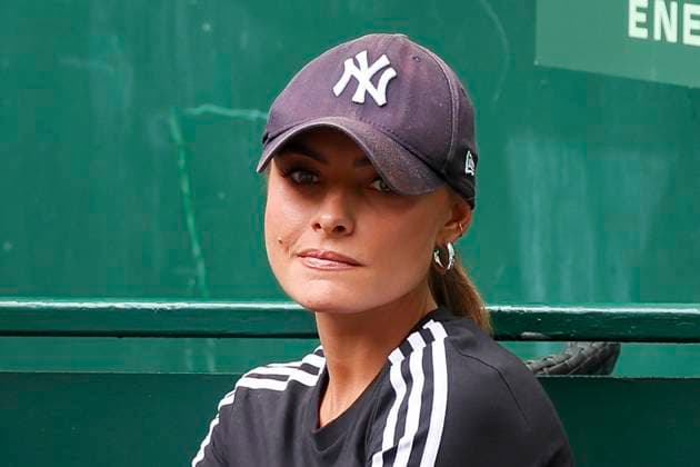 Sophia Thomalla actress and girlfriend of Alexander Zverev watches, TERRA WORTMANN Open 2024, Arthur Fils vs Alexander Zverev, Gerry Weber Stadium, 21 06 2024, Halle, Germany