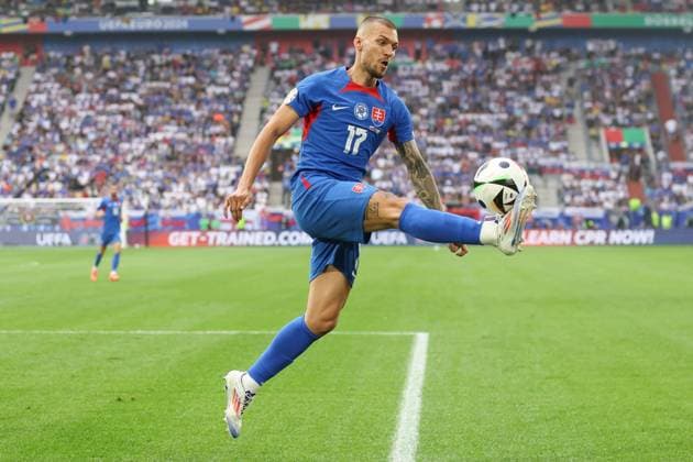 Lukas Haraslin of Slovakia in action Slovakia v Ukraine, UEFA European Championship, EM, Europameisterschaft 2024, Group E, Football, Dusseldorf Arena, Dusseldorf, Germany - 21 Jun 2024 EDITORIAL USE ONLY No use with unauthorised audio, video, data, fixture lists, club league logos or live services. Online in-match use limited to 120 images, no video emulation. No use in betting, games or single club league player publications. Copyright: xPaulxCurrie Shutterstockx 14543871w