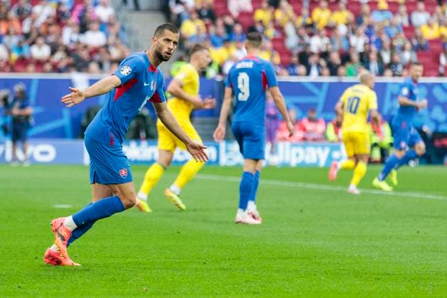 UEFA EURO 2024 Slovakia Ukraine 21 06 2024 David Hancko Slovakia, 16 UEFA EURO 2024 Slovakia Ukraine Arena Düsseldorf, Düsseldorf on 21 06 2024 Copyright: xBEAUTIFULxSPORTS Meuselx