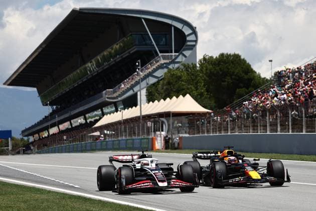 F1 Spanish Grand Prix 2024 Practice 1 Kevin Magnussen of Haas and Max Verstappen of Red Bull Racing during first practice ahead of the Formula 1 Spanish Grand Prix at Circuit de Barcelona-Catalunya in Barcelona, Spain on June 21, 2024. Barcelona Spain  Copyright: xJakubxPorzyckix originalFilename:porzycki-f1spanis240621_npbQs.jpg