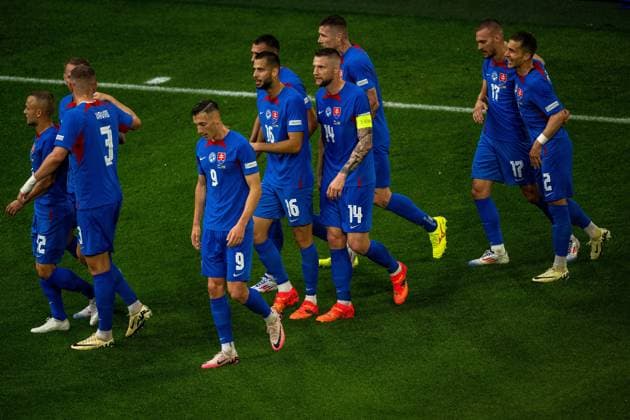 GER, EURO 2024, Group E, Slovakia SVK vs Ukrtaine UKR 21 06 2024, Merkur Spiel Arena, Düsseldorf, GER, EURO 2024, Group E, Slovakia SVK vs Ukrtaine UKR In the picture cheering after the goal for 1 0 goal cheers cheers cheers cheers Ivan Schranz Slovakia SVK, 26 Gestures, facial expressions, emotions nordphotoxGmbHxx xDenkinger nph00015