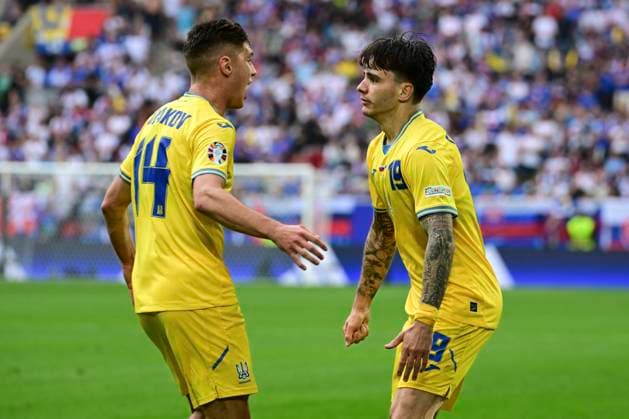 Goal celebration for 1 0 by Mykola Shaparenko 19 Ukraine , Slovakia vs Ukraine, Soccer, UEFA Euro 2024, Group stage, Matchday 2, 21 06 2024 Düsseldorf Nordrhein Westfalen Germany Copyright: xkolbert-press MarcxNiemeyerx