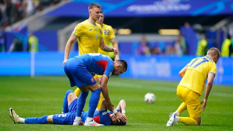 GER: Slovakia v Ukraine. UEFA EURO, EM, Europameisterschaft,Fussball 2024 Peter Pekarik of Slovakia during the UEFA Euro 2024 match between Slovakia and Ukraine, Group E date 2, played at Merkur Spiel-Arena on June 21, 2024 in Düsseldorf, Germany. kpng Copyright: xSergioxRuizx xPRESSINPHOTOx PS_240621_ESL_UCR_190
