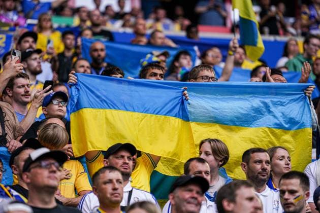 2024-06-21 Slovakia v Ukraine - Group E - UEFA EURO, EM, Europameisterschaft,Fussball 2024 DUSSELDORF, GERMANY - JUNE 21: fans of Ukraine during the Group E - UEFA EURO 2024 match between Slovakia and Ukraine at Merkur Spiel-Arena on June 21, 2024 in Dusseldorf, Germany. (Photo by Joris Verwijst BSR Agency) Dusseldorf Germany Content not available for redistribution in The Netherlands directly or indirectly through any third parties. Copyright: xBSRxAgencyx