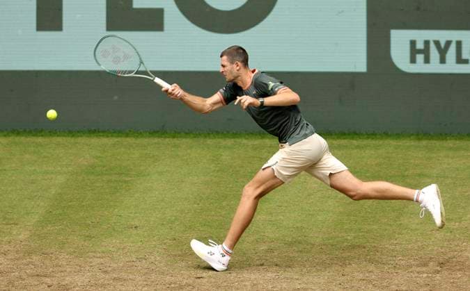 photo Hubert HURKACZ POL defeats his opponent Marcos GIRON USA Tennis Tournament Terra Wortmann Cup at Gerry Weber Sportpark OWL Arena in Halle Westfalen Fr 21 06 2024