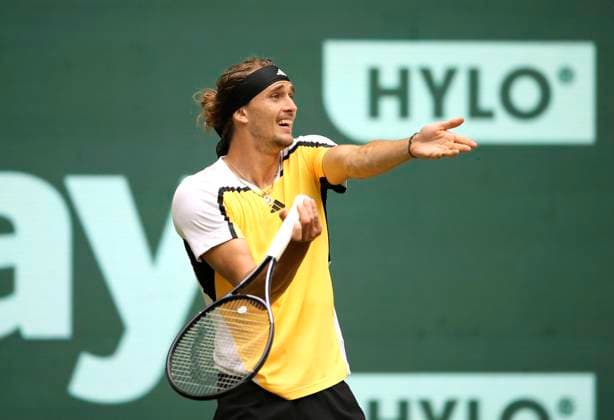 photo Alexander ZVEREV GER in a hard-fought quarter-final against Frenchman Arthur FILS Tennis Tournament Terra Wortmann Cup at Gerry Weber Sportpark OWL Arena in Halle Westfalen Fri 21 06 2024