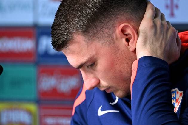 Neuruppin, Germany, 210624. Croatian national team, Nationalteam members Dominik Livakovic and Bruno Petkovic at the media conference of the Croatian national football team at UEFA EURO, EM, Europameisterschaft,Fussball 2024 European Football Championship. Photo: Ante Cizmic CROPIX Croatia Copyright: xxAntexCizmicx xCROPIXx petkovic_livakovic10-210624