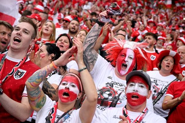 Germany Soccer Euro 2024 Poland - Austria 8713492 21.06.2024 Fans of Austria cheer ahead of the UEFA EURO, EM, Europameisterschaft,Fussball 2024 Group D soccer match between Poland and Austria at the Olympiastadion in Berlin, Germany. Alexey Filippov Sputnik Berlin Germany  Copyright: xAlexeyxFilippovx