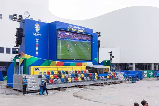 Fan Zone Schauspielhaus in Düsseldorf Public Viewing UEFA EURO 2024 Austria vs. France 21 06 2024 Fan Zone Schauspielhaus in Düsseldorf Public Viewing UEFA EURO 2024 Austria vs. France on 21 06 2024, Düsseldorf Copyright: xBEAUTIFULxSPORTS KennyxBeelex