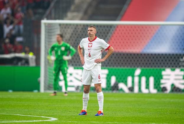 Football, Men, Season 2023 24, Euro 2024 Group D 2 Matchday in Berlin, Poland Austria, Jakub Piotrowski Poland , Disappointment after conceding 0 1, 21 06 2024, Copyright: xSebastianxRäppold MatthiasxKochx