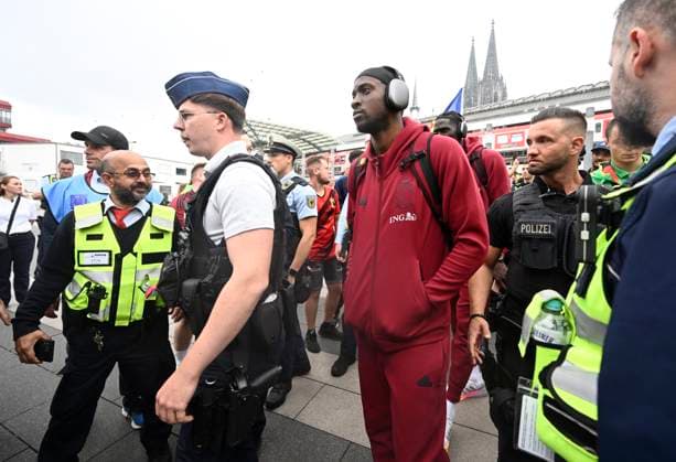 Belgium Media Activities - UEFA EURO, EM, Europameisterschaft,Fussball 2024 21 06 2024 COLOGNE, GERMANY - JUNE 21 : Lukebakio Dodi forward of Belgium pictured during team arrival at the railway station ahead of the UEFA EURO 2024 European Football Championship tournament group E stage match between Belgium and Romania at Cologne Stadium on June 21, 2024 in Cologne, Germany, 21 06 2024 Cologne Germany  Copyright: xPeterxDexVoechtx