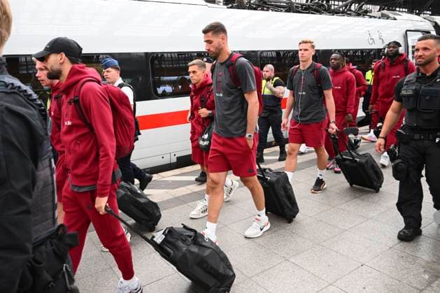 Belgium Media Activities - UEFA EURO, EM, Europameisterschaft,Fussball 2024 21 06 2024 COLOGNE, GERMANY - JUNE 21 : Casteels Koen goalkeeper of Belgium pictured during team arrival at the railway station ahead of the UEFA EURO 2024 European Football Championship tournament group E stage match between Belgium and Romania at Cologne Stadium on June 21, 2024 in Cologne, Germany, 21 06 2024 Cologne Germany  Copyright: xVincentxKalutx