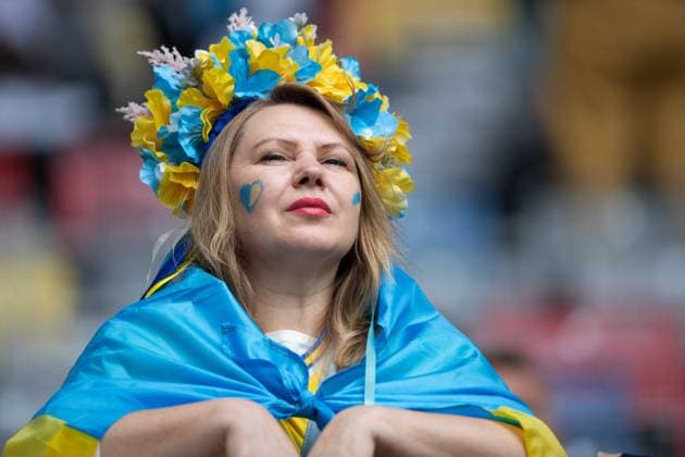 Ukrainian fan, female, general, feature, border motif, symbol photo group stage group E Slovakia SVK Ukraine UKR 1 2 on 21 06 2024 Arena Duesseldorf, Duesseldorf Arena, Football UEFA EURO 2024 GERMANY from 14 06 2024 14 07 2024 Â
