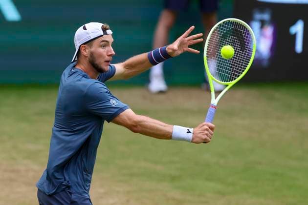 Jan Lennard Struff Germany controls the ball, TERRA WORTMANN Open 2024, Jannik Sinner vs Jan Lennard Struff, Gerry Weber Stadium, 21 06 2024, Halle, Germany