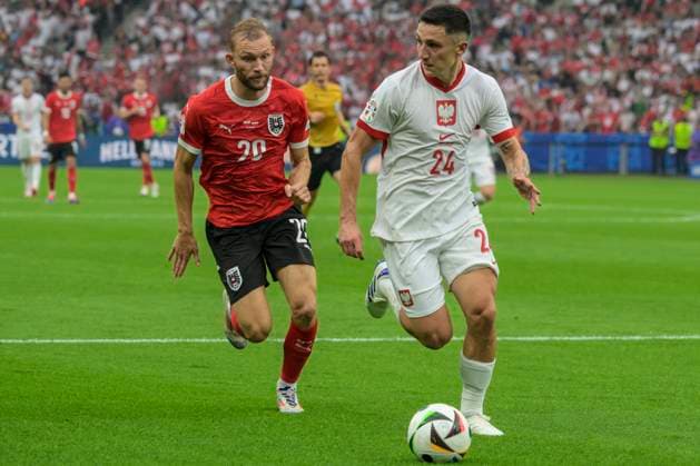GER, Berlin, Football, Poland vs Austria, Group D, Group stage, UEFA EURO 2024, MD3, SP, Olympia Stadion Berlin, v l Konrad Laimer Austria , Bartosz Slisz Poland , duel, action, fight, fights for the ball, 21 06 2024, Copyright: HMBxMedia UwexKoch