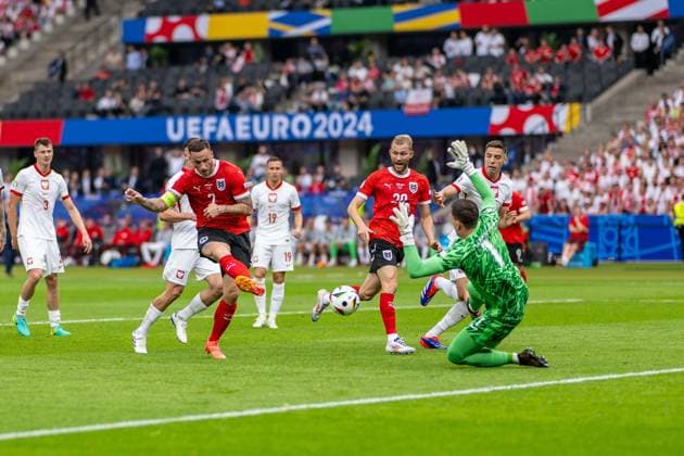 Football Berlin 21 06 2024 UEFA Euro 2024 European Championship Preliminary Round Poland POL Austria AUT Marko Arnautovic Austria, No 07 Wojciech Szczesny Poland, TW, No 01