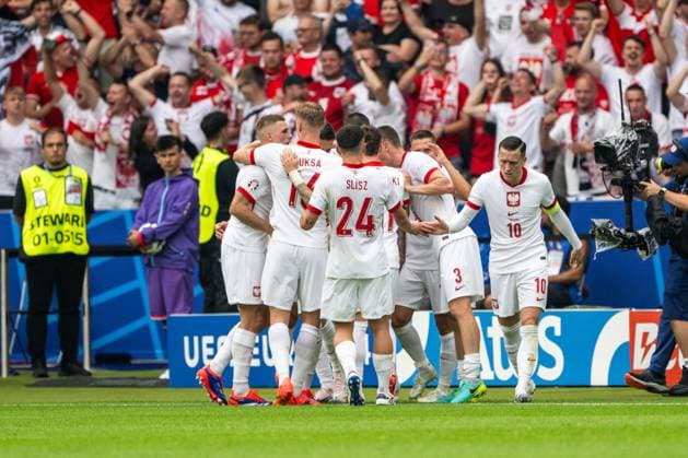 Poland v Austria, UEFA EURO, EM, Europameisterschaft,Fussball 2024, Berlin, Germany Berlin, Germany. 21st, June 2024. Krzysztof Piatek (23) of Poland equalises for 1-1 during the UEFA Euro 2024 match in Group D between Poland and Croatia at Olympiastadion in Berlin. Berlin Germany  Copyright: xGonzalesxPhoto FrederikkexJensenx
