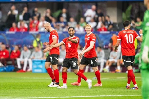 Poland v Austria, UEFA EURO, EM, Europameisterschaft,Fussball 2024, Berlin, Germany Berlin, Germany. 21st, June 2024. Phillipp Mwene (16) of Austria celebrates after Gernot Trauner scores for 0-1 during the UEFA Euro 2024 match in Group D between Poland and Croatia at Olympiastadion in Berlin. Berlin Germany  Copyright: xGonzalesxPhoto FrederikkexJensenx