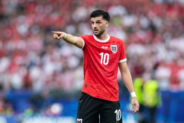 UEFA EURO 2024 Poland Austria 21 06 2024 Florian Grillitsch Austria, 10 UEFA EURO 2024 Poland Austria Olympiastadion, Berlin 21 06 2024 Copyright: xBEAUTIFULxSPORTS Buriakovx