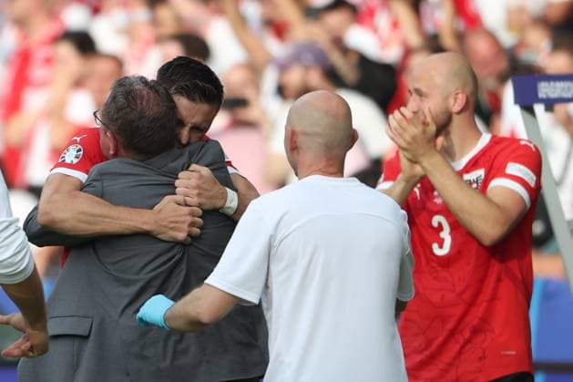 SOCCER - UEFA EURO, EM, Europameisterschaft,Fussball 2024 BERLIN,GERMANY,21.JUN.24 - UEFA EURO 2024, group stage, Austria vs Poland. Image shows the rejoicing of Christoph Baumgartner, head coach Ralf Rangnick and Gernot Trauner (AUT).  GEPAxpictures xArminxRauthner