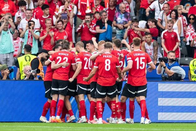 UEFA EURO 2024 Poland Austria 21 06 2024 Austria celebrating, after the goal, Marko Arnautovic Austria, 7 UEFA EURO 2024 Poland Austria Olympiastadion, Berlin 21 06 2024 Copyright: xBEAUTIFULxSPORTS Buriakovx
