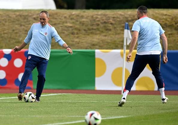 UEFA EURO, EM, Europameisterschaft,Fussball 2024: Croatia training session Coach Marijan Mrmic during the training session at Volksparkstadion in Neuruppin, Germany on June 21, 2024. MarkoxLukunic PIXSELL