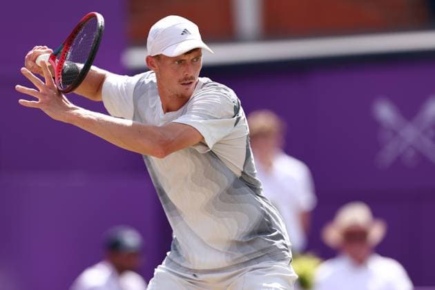 21st June 2024; Cinch Championships, Queens Club, West Kensington, London, England: Cinch Championships Queens Club, Day 5; Billy Harris (GBR) in action his mens quarterfinal match against Lorenzo Musetti (ITA)  ActionPlus12657945 ShaunxBrooks