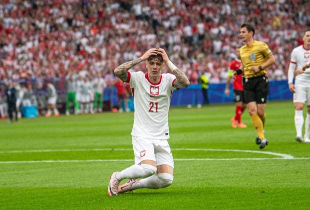 Football, Men, Season 2023 24, Euro 2024 Group D 2 Matchday in Berlin, Poland Austria, Nicola Zalewski Poland , 21 06 2024, Copyright: xSebastianxRäppold MatthiasxKochx