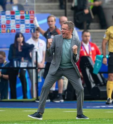 Football, Men, Season 2023 24, Euro 2024 Group D 2 Matchday in Berlin, Poland Austria, Coach Ralf Rangnick Austria , Cheering after the final whistle, 21 06 2024, Copyright: xSebastianxRäppold MatthiasxKochx