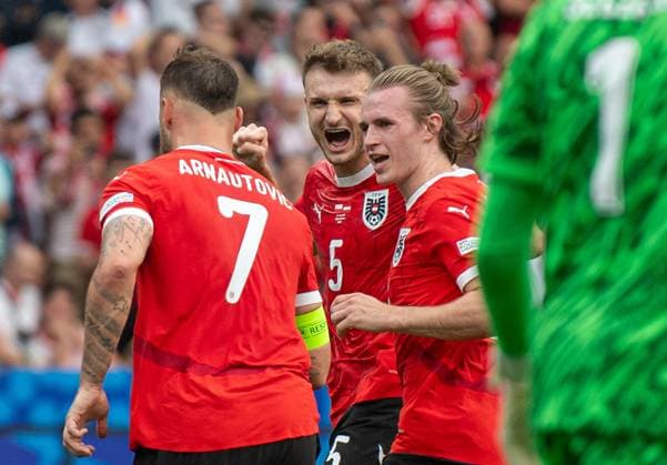 Football, Men, Season 2023 24, Euro 2024 Group D 2 Matchday in Berlin, Poland Austria, f l Marko Arnautovic Austria , Stefan Posch Austria , Patrick Wimmer Austria , Cheering after goal to 1 3, 21 06 2024, Copyright: xSebastianxRäppold MatthiasxKochx