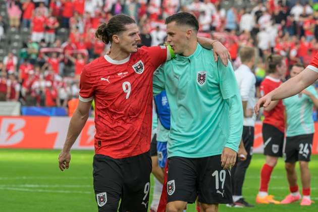 GER, Berlin, Football, Poland vs Austria, Group D, Group stage, UEFA EURO 2024, MD3, SP, Olympia Stadion Berlin, f l Marcel Sabitzer Austria , Christoph Baumgartner Austria , joy, jubilation, victory, final score 1 3, celebrating their victory, 21 06 2024, Copyright: HMBxMedia UwexKoch
