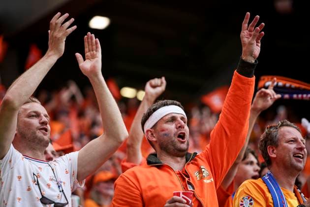 Supporters equipe de Netherlands – ambiance lors du match France vs Netherlands groupe D de l Euro 2024 FOOTBALL : France vs Netherlands- Euro 2024 Groupe D, Leipzig Stadium - 21 06 2024 ElyxandroCegarra Panoramic 